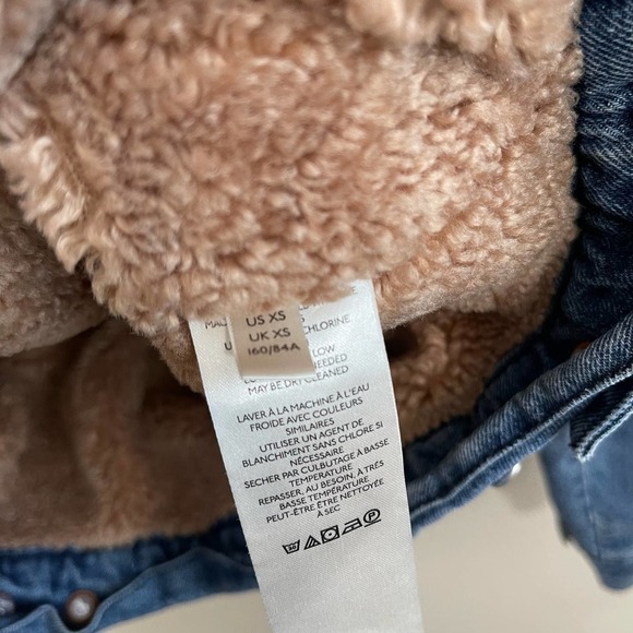 Anthropologie Pilcro Button-Front Sherpa-Trimmed Denim Jacket Medium Blue XS - Picture 10 of 14